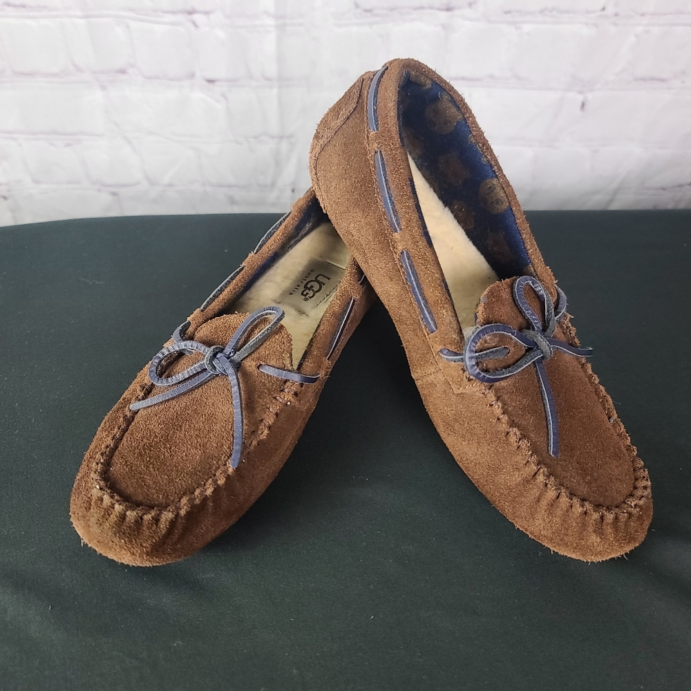 UGG Moccasins Dakota Slippers Brown Sz USA 4